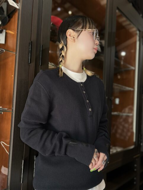 .

<着用アイテム>

・BS FLARE BUTTON THERMAL HENLY M
¥159,280

・SEAL STAMP CH 14号
¥80,278

・3mm SPACER FUCK YOU 11.5号
¥69,278

・DAGGER 13号
¥153,780

・SOFFFFFFFFERS eyewear
¥252,780

——————

すべてLIFE仙台中倉店とオンラインショップで販売中
店舗ではご試着が可能です。

クロムハーツの販売はもちろん、買取も行っています！

＜買取方法＞店舗買取・宅配買取の2種類
＜事前見積＞売りたいお品物の写真を送るだけでおおよその買取金額がわかる
LINE無料仮査定サービスを行っています！
＜査定費用＞事前見積・買取・送料・キャンセルなどすべて無料！
お客様が負担することはございません。

詳しくはプロフィールリンクをご覧くださいませ。

——————

#クロムハーツ #ChromeHearts #chromehearts #chromeheartsjapan #chromeheartsring #chromeheartsjewelry #chromeheartseyewear #chromeheartsfashion #chromeheartsstyle #chromeheartsaddict #chromeheartslover #chromeheartsclothing #chromeheartssilver #chromeheartsaccessories #chromeheartsstreetstyle #luxurystreetwear #mensluxuryfashion #クロムハーツコーデ #クロムハーツファッション #クロムハーツ好きと繋がりたい #古着男子 #古着女子 #古着好きと繋がりたい #古着 #仙台古着 #ブランド古着屋 #ブランド古着買取 #ブランド買取 #ブランド買取専門店 #lifesendai